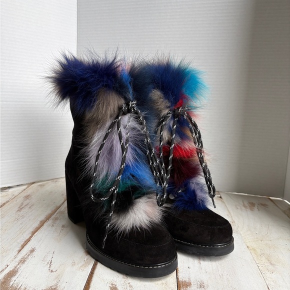 Stuart Weitzman Yukon Booties black suede leather ranit fur trim heels boots 9.5 - Picture 5 of 13